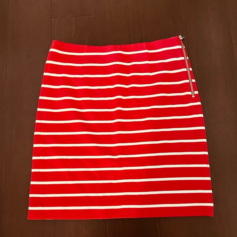 Banana Republic Red and White Pencil Skirt Knee-Length, stretchy